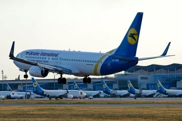 МАУ анонсировала 15 чартерных рейсов в Турцию и Египет