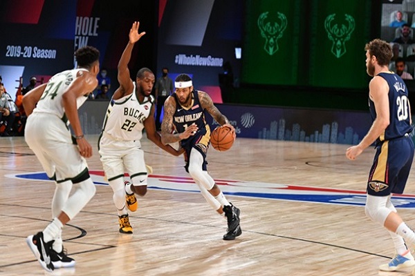НБА: Пеликанс разгромили Милуоки, Бруклин уступил Юте