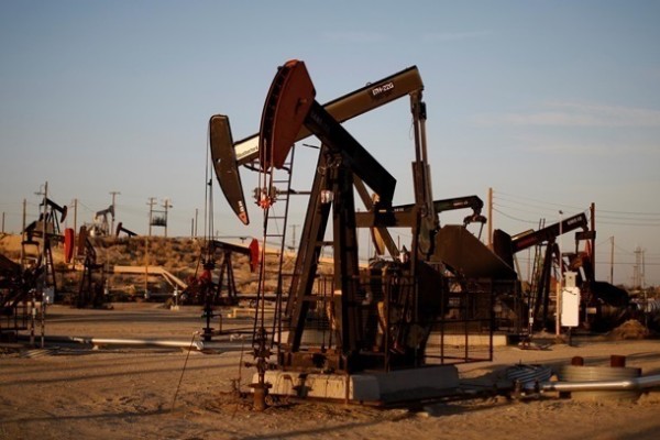 Саудовская Аравия начала снижать цены на нефть