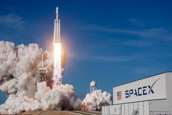 SpaceX привлекла рекордные $1,9 млрд инвестиций