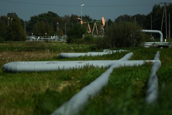 В РФ подсчитали потери из-за дешевых нефти и газа