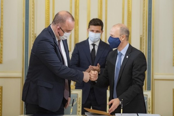Украина и США подписали контракт по ядерному топливу