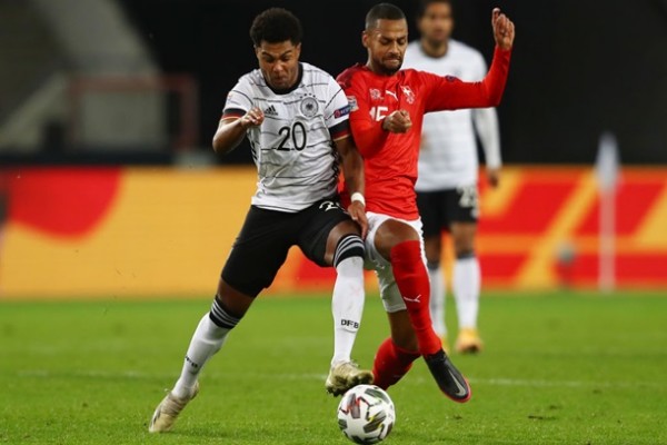 Германия и Швейцария в результативном матче сыграли вничью
