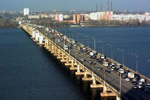 «Укравтодор» и УЗ подписали меморандум о достройке Дарницкого моста в Киеве к концу 2021 года