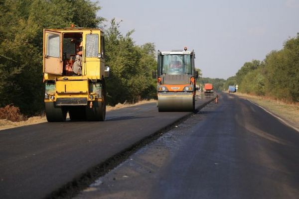 В «Укравтодоре» заявили, что построят в 2021 больше качественных дорог за меньшую цену