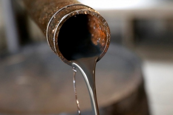Нефть дорожает после обвала накануне более чем на 6%