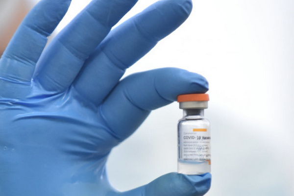 Минздрав рекомендует сократить интервал между двумя дозами вакцины CoronaVac