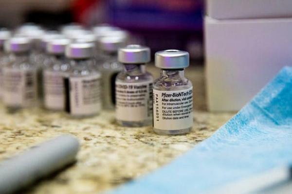 Украина получит более 17 миллионов доз вакцины Pfizer до конца года