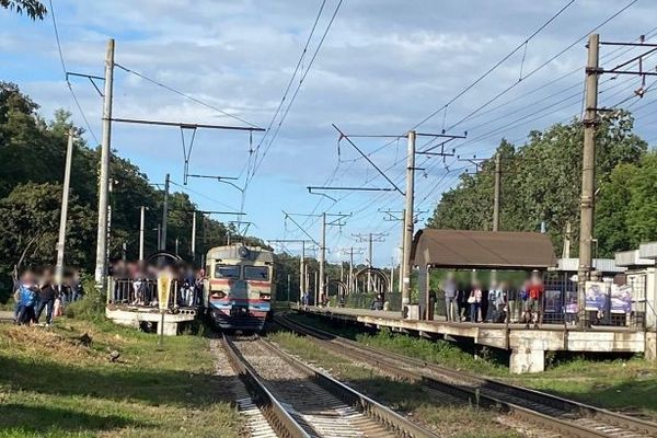 В Киевской области поезд сбил подростка, полиция открыла уголовное дело