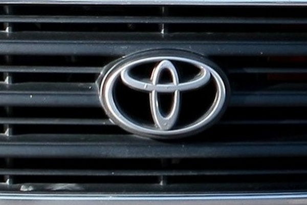 Toyota вложит $13,6 миллиарда в батареи для электрокаров