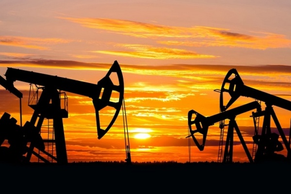 Нефть дешевеет на фоне укрепления доллара
