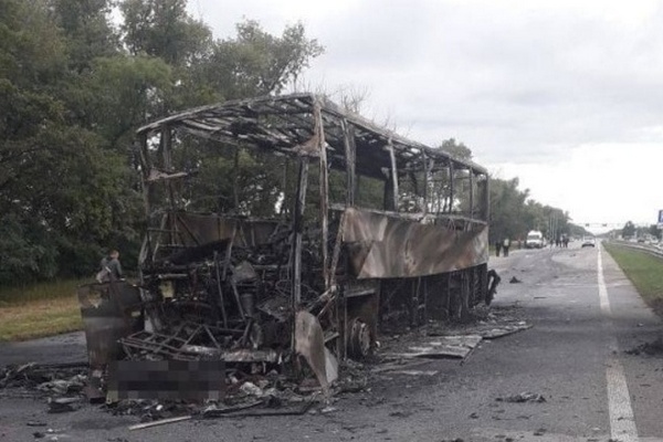 На Житомирщине автобус столкнулся с грузовиком — есть погибший