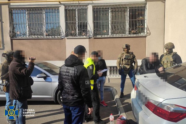 В Сумской области СБУ нейтрализовала преступную группировку из 50 человек, координируемую «ворами в законе»
