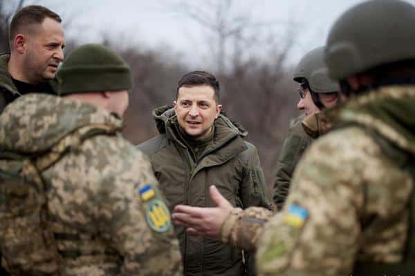 Зеленский посетил передовые позиции ВСУ на Донбассе