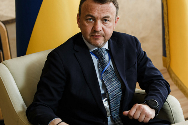 Глава Закарпатского облсовета не согласен с отставкой и обратился в СБУ и прокуратуру