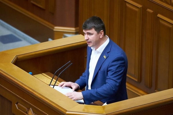 Народного депутата Полякова нашли мертвым в такси