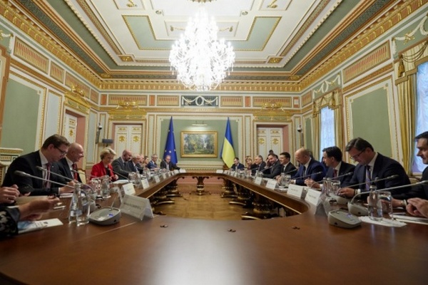 Евросоюз и Украина усилят политическое и экономическое сотрудничество — саммит