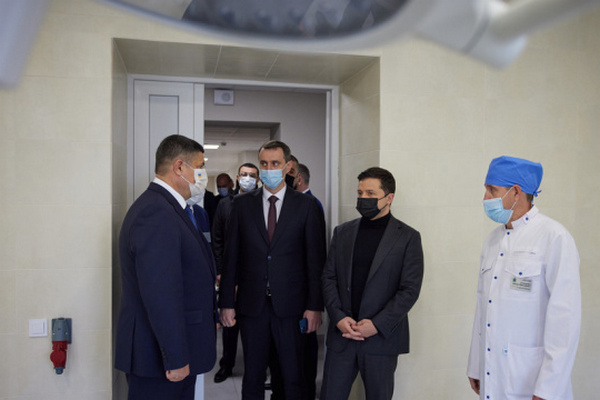 Зеленский побывал в отремонтированном приемном отделении Измаильской больницы