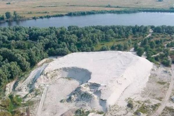 В Киевской области разоблачили незаконную добычу ископаемых. Более 342 млн гривен убытков