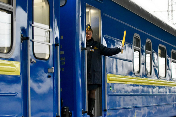 Укрзализныця открыла продажу билетов на 52 поезда по новому графику движения