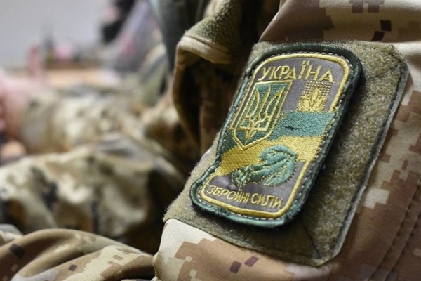 Онлайн и без изменений в жизни: Залужный успокаивает украинок относительно военного учета