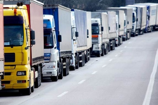 Нехватка разрешений на грузовые перевозки: Украина с 2018 года потеряла €500 миллионов