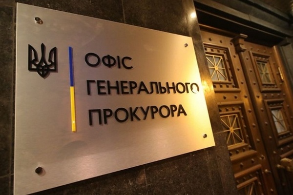 Ходатайство об аресте: адвокаты Порошенко ждут информации из суда и Офиса генпрокурора
