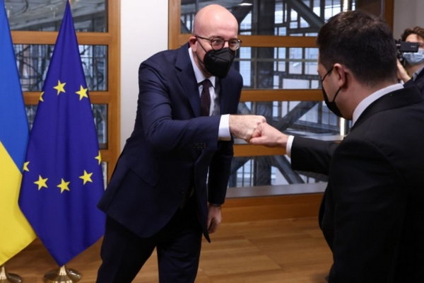 Зеленский в Брюсселе встретился с президентом Евросовета: Ожидаем от ЕС четких сигналов
