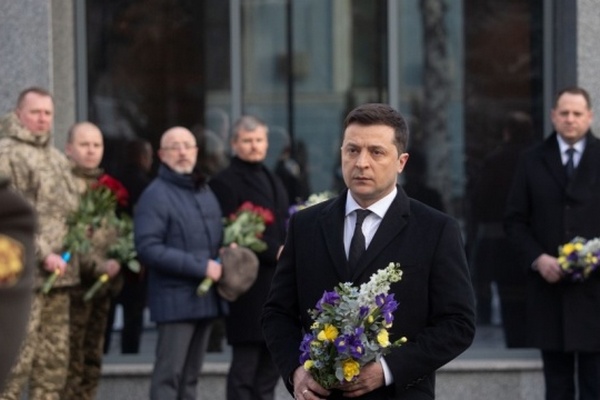 Руководители государства почтили память «киборгов» Донецкого аэропорта