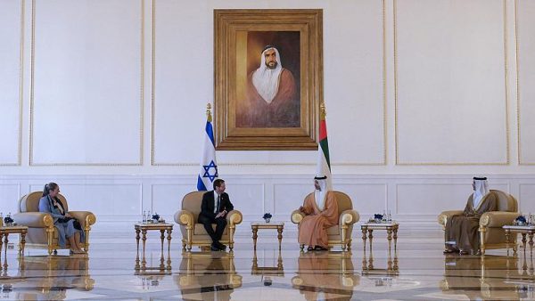 Произошел первый визит президента Израиля в ОАЭ на фоне роста дипломатических отношений