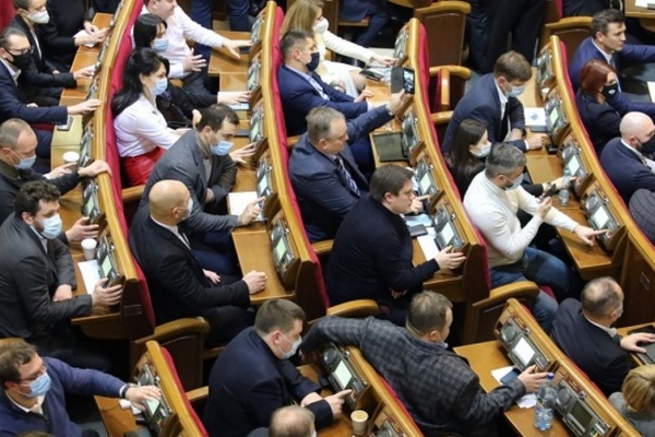 Рада приняла закон «Об административной процедуре» с предложениями Зеленского