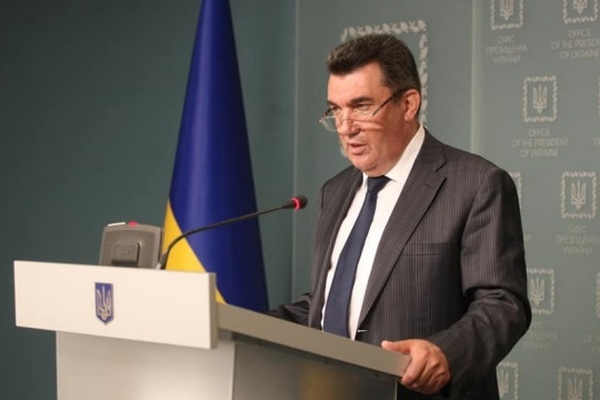 Украина не будет закрывать воздушное пространство — секретарь СНБО