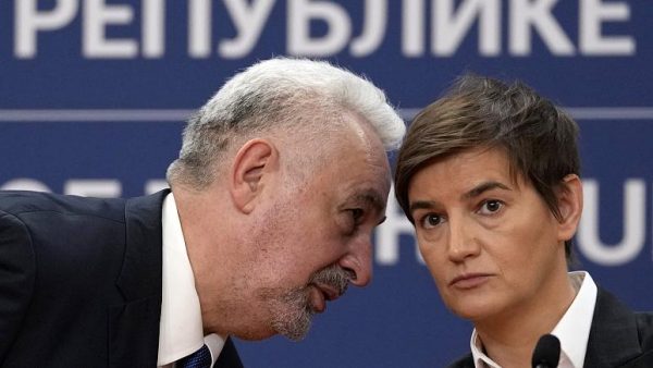 Премьер-министр Черногории предупреждает о распаде правительства в преддверии голосования