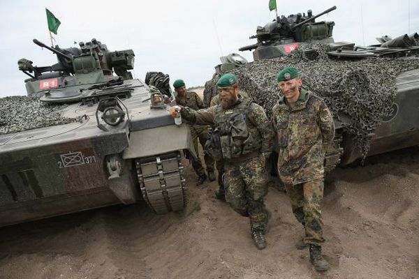 НАТО создаст 4 дополнительных боевых группы в Восточной Европе