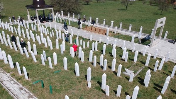 Босния и Герцеговина чтит память жертв Ахмичской резни