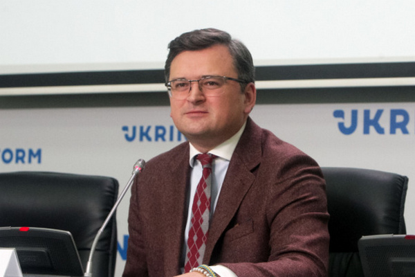 Кулеба призвал иностранных потребителей покупать украинское зерно через европейскую логистическую систему