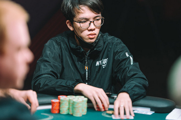 Китаец впервые приехал на Мировую серию покера и выиграл 144 тысячи