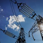 Вернули свет 20 тыс. украинцев: энергетики отремонтировали сети в Донецкой области