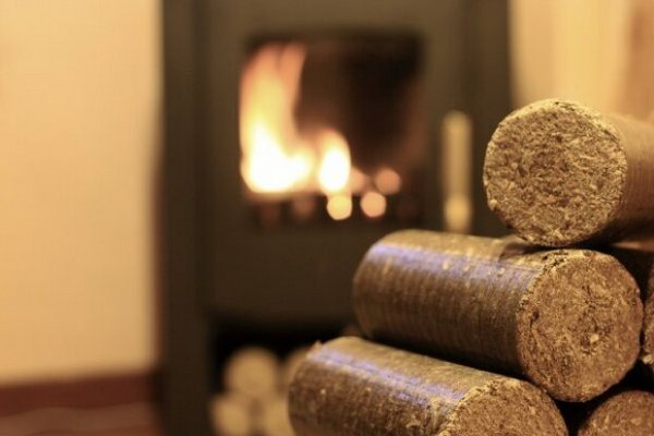 Газ, дрова и не только: как украинцам согреться зимой