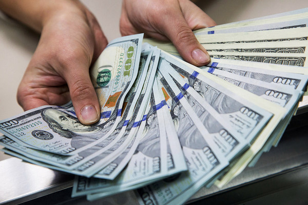 Доллар по 40 гривен может стать уже в ближайшую неделю: украинцам объяснили, почему это неизбежно