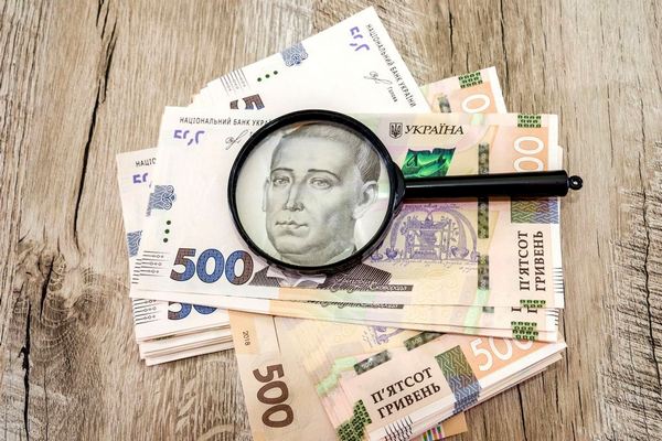 Снижение зарплат в Украине: кто начал получать меньше минималки во время войны