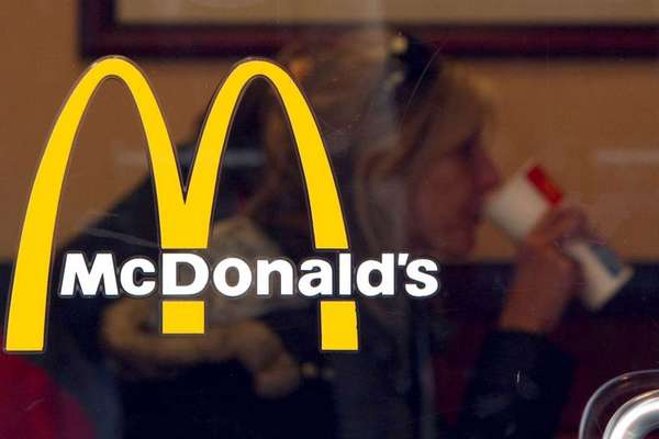 В Киеве возобновляют работу рестораны McDonald’s: стали известны адреса, где они откроются уже на днях
