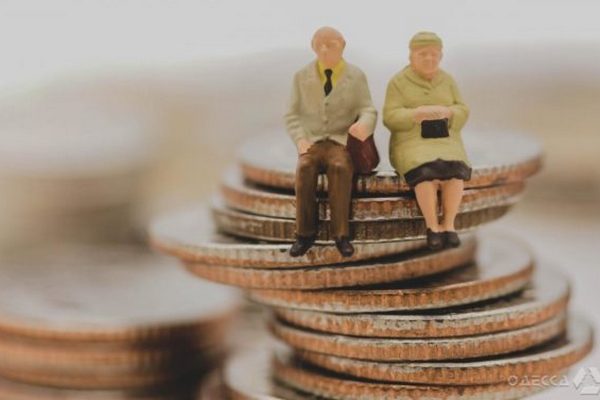 Индексация надбавок за сверхстаж: почему не всем украинцам пересчитали пенсии в августе