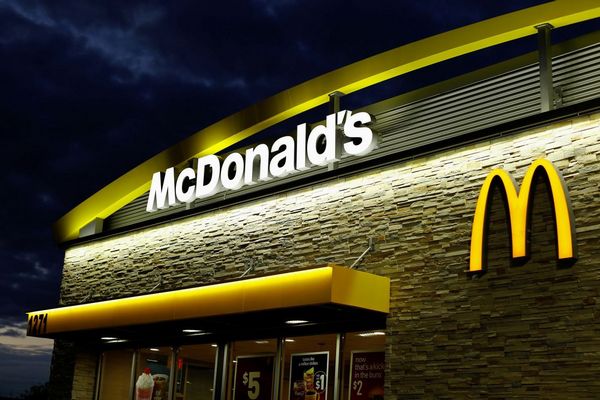 McDonald’s возобновил работу еще в двух крупных городах Украины: адреса ресторанов