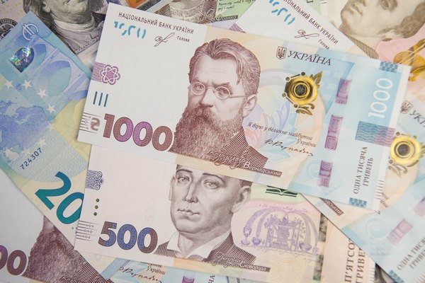 Новая материальная помощь в размере 5000 грн: кто может оформить заявку до конца ноября
