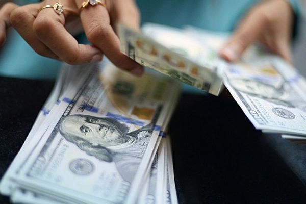 В Украине усложнится обмен валюты: названа причина