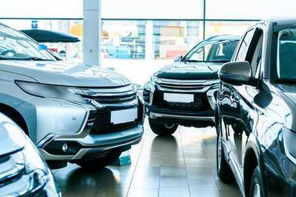 В Украине продажи новых автомобилей снизились на 63%