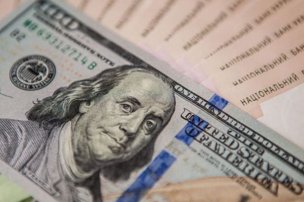 В Украине погнозируют обвал гривны: Нацбанк отменит фиксированный курс доллара