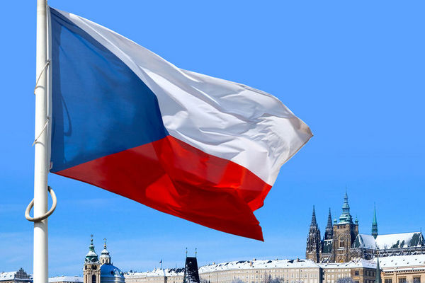 Чехия готова предоставить украинцам работу, в том числе и сезонную: кто нужен срочно