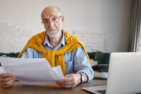 Украинцам будут повышать пенсионный возраст
